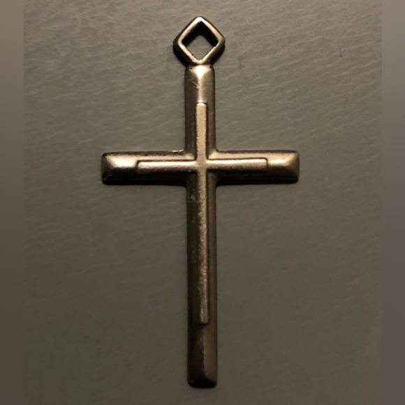 Sterling Silver Cross Pendant Stamped 925 - Picture 7 of 7